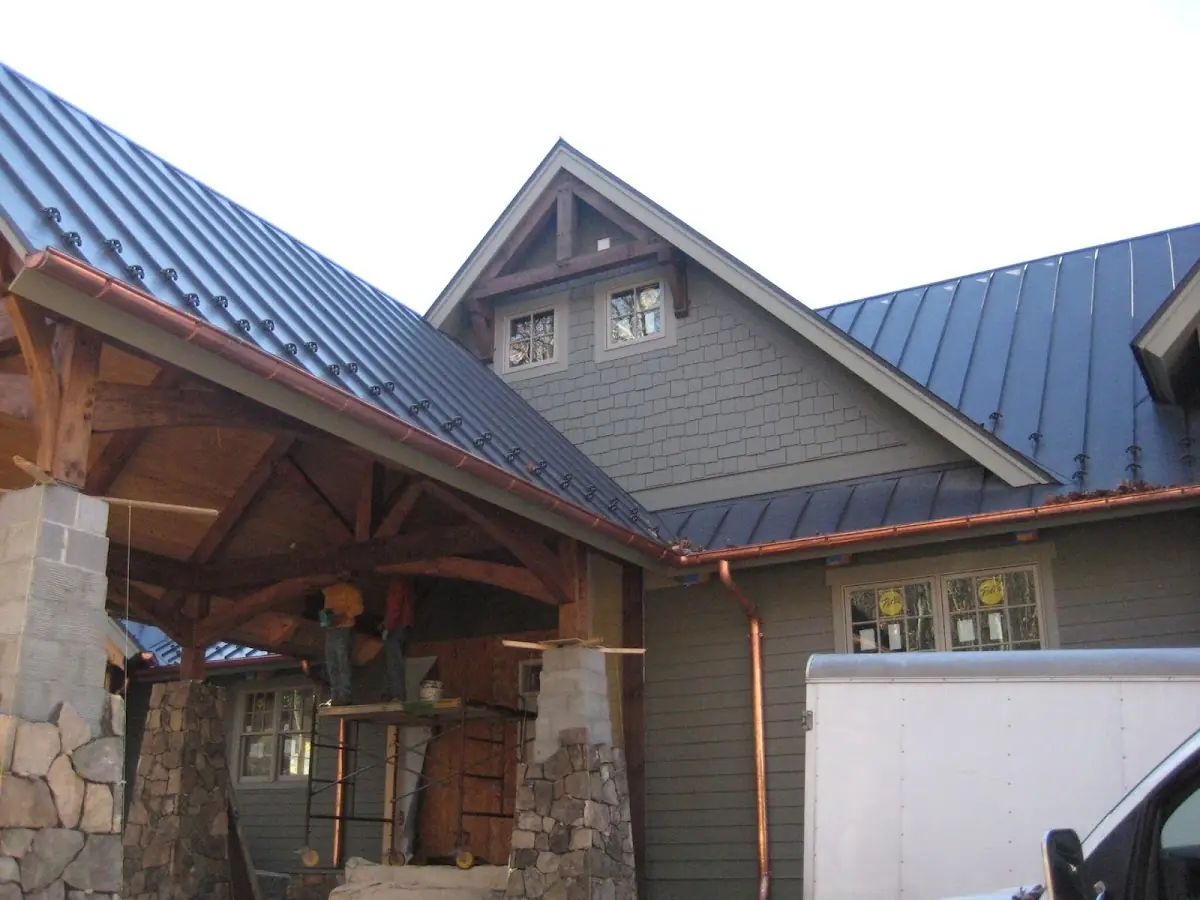 Craftsman Roofing team delivering quality roofing work in Asharoken